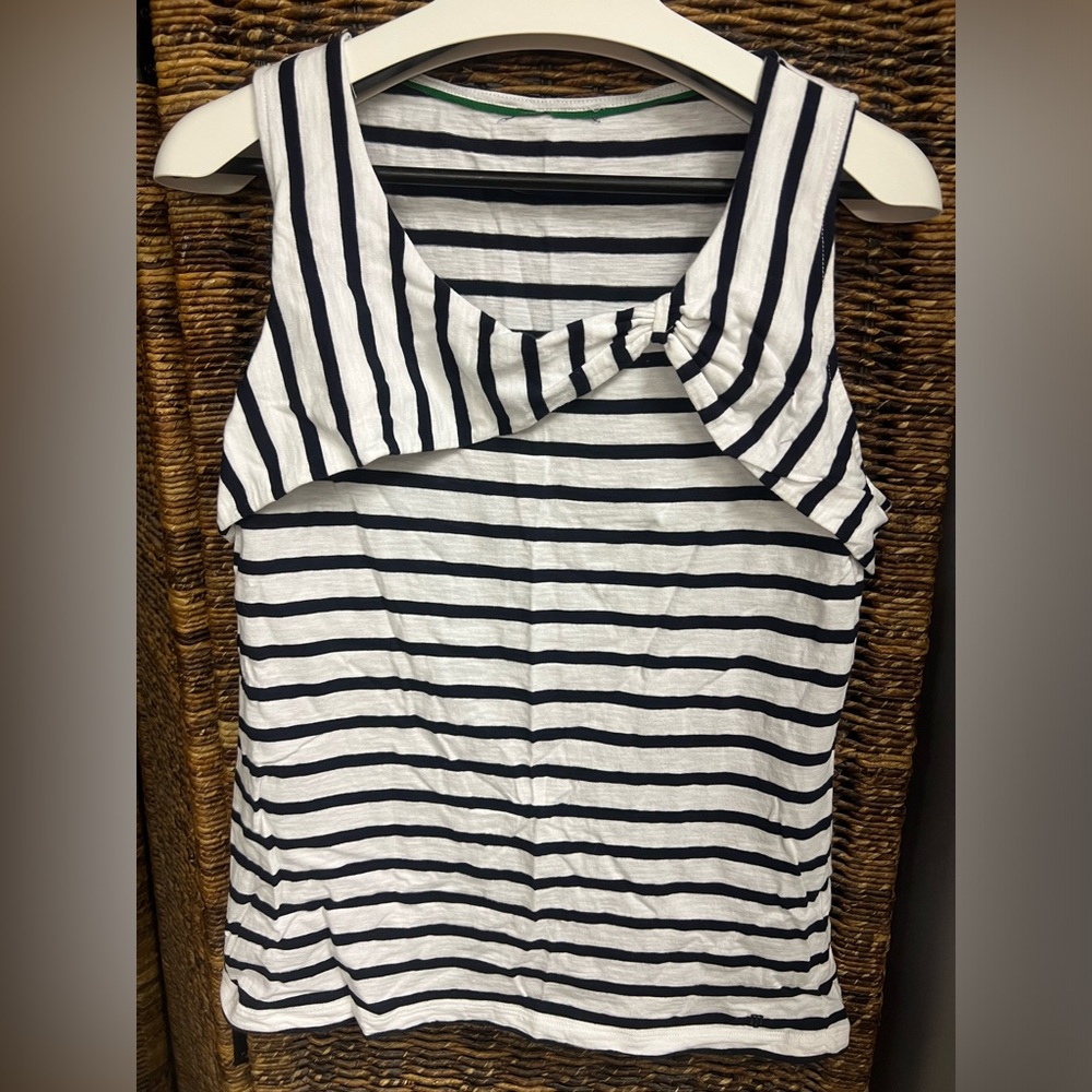 Tommy Hilfiger - Ladies striped top, Missing tag, estimated Size: Small